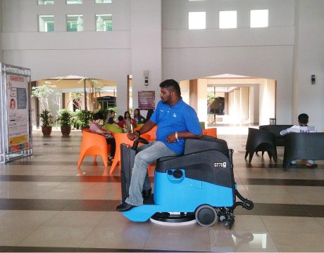 醫院（yuàn）大堂-Hospital lobby